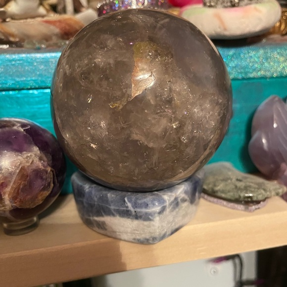 Blue rose quartz sphere - Picture 12 of 15